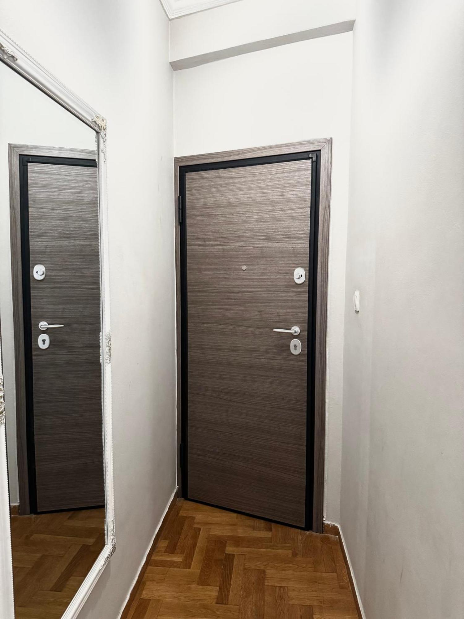 Vivian Modern Apartment أثينا المظهر الخارجي الصورة